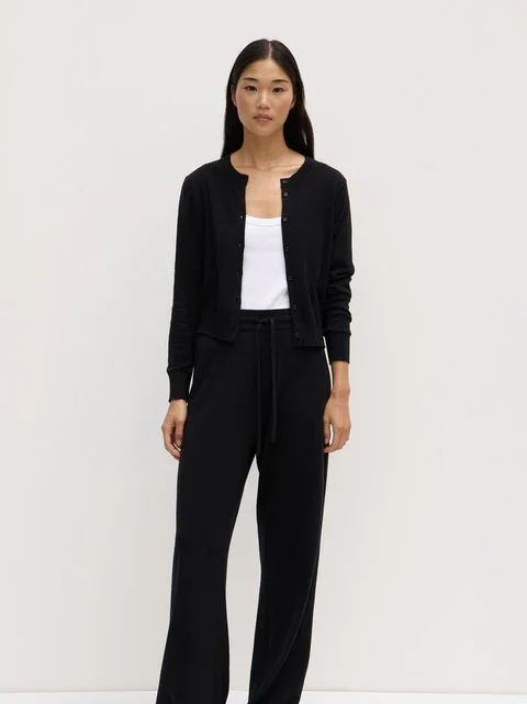 Mustad dressipüksid